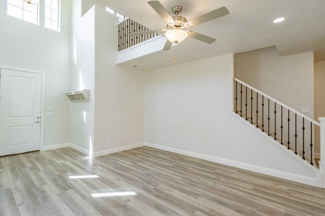 Building Photo - 548 N 550 W
