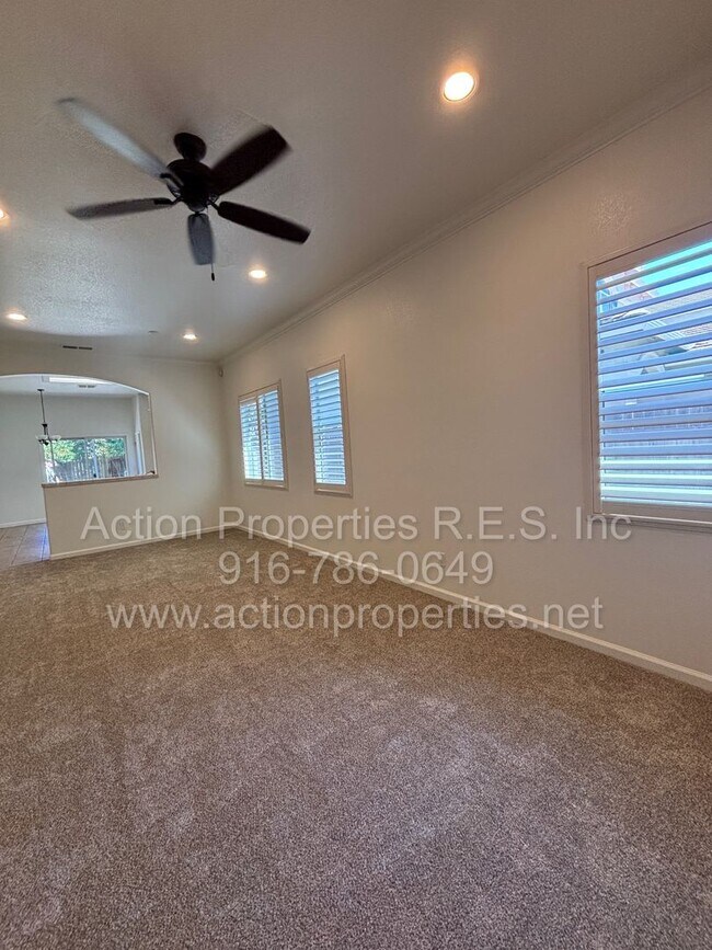 Building Photo - Action Properties Offering Immaculate Highland Reserve 4 Bedroom 2 Bath, 1581 sqft, New Paint and...