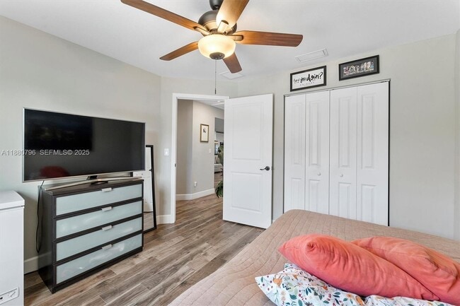 Building Photo - 901 20th St