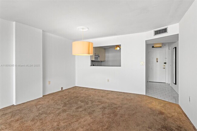 Building Photo - 2780 NE 183rd St