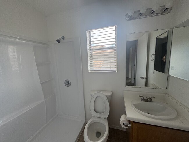 Building Photo - Desert Ridge House