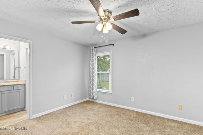 Building Photo - 7313 Pebblebrook Dr
