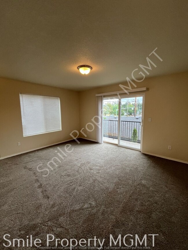 Building Photo - Condo