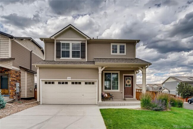Building Photo - Beautiful 3 Bed, 3 Bath with a Loft Single Family Home in Meadows Neighborhood.