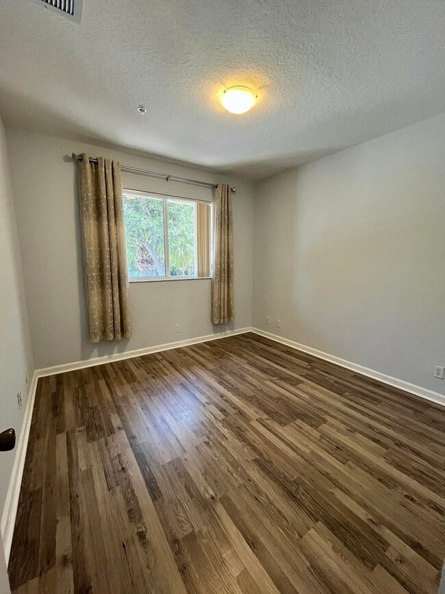 Building Photo - 4281 Coventry Pointe Way