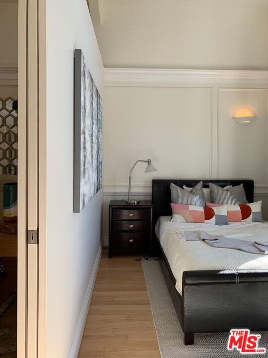 Building Photo - 4804 La Villa Marina