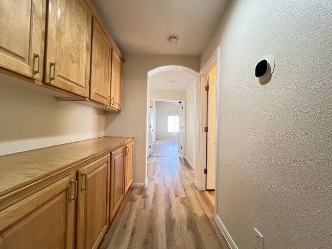 Building Photo - 9924 Antelope Canyon Ave