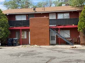 Building Photo - 405 Dorado Ct SE