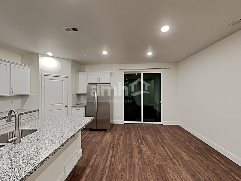 Building Photo - 2671 W 3400 S