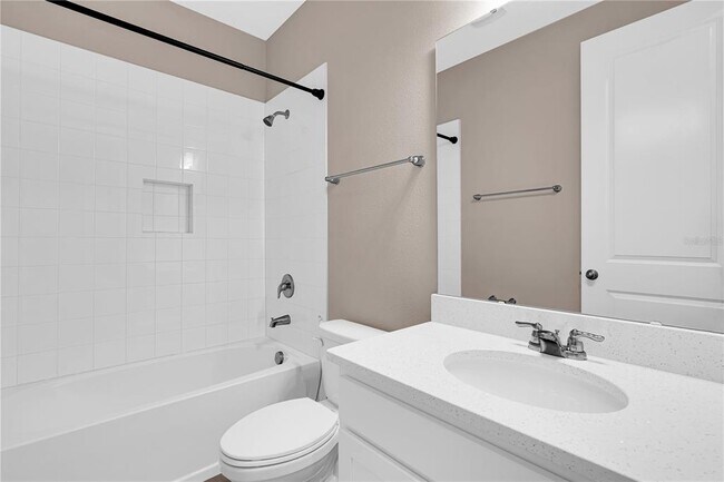 Building Photo - 10205 Pearson Ave