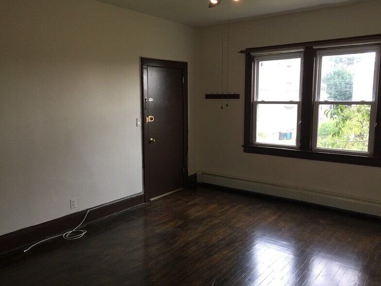 Building Photo - 86 Edgewood Ave