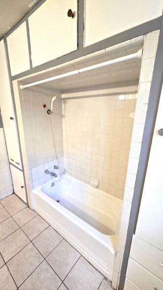 Building Photo - 1720 23rd St