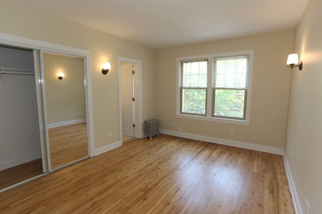 Building Photo - 525 W Cornelia Ave