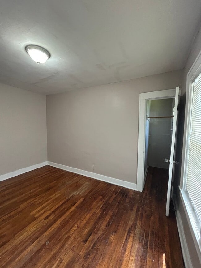 Building Photo - Charming 3-Bed Home with Porch & Hardwood ...