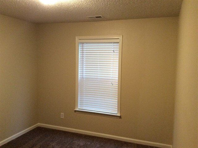 Building Photo - 726 Cheswick Ave