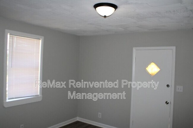Building Photo - 1510 Koger St