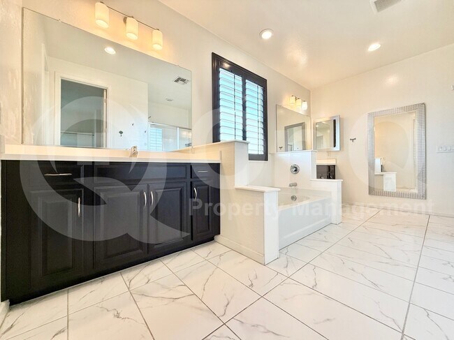Building Photo - 251 E Wisteria Dr