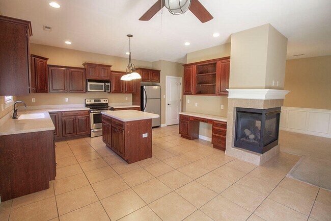 Building Photo - 5305 Chamois Dr