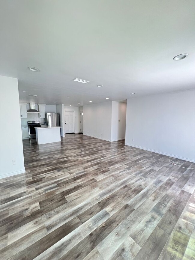 Building Photo - Charming 3 bed/ 2 bath home in El Monte!!