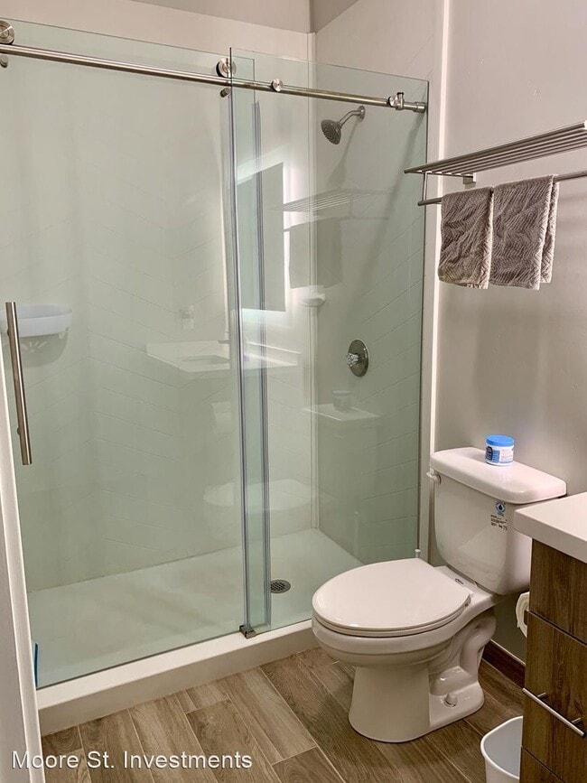 Building Photo - Studio, 1 bath Apartment - 2254 Moore Street