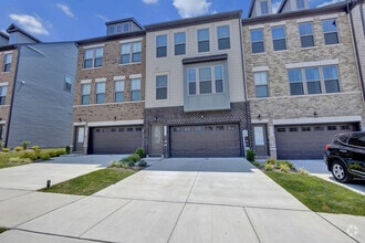 Building Photo - 6923 Gladebrook Rd