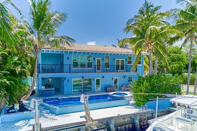 Primary Photo - 100 Neptune Dr