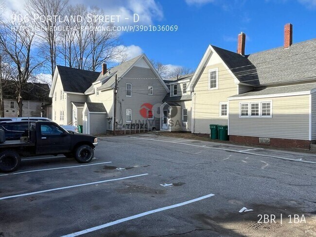 Building Photo - 906 Portland St