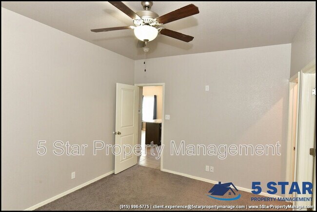 Building Photo - 4825 Mark Avizo