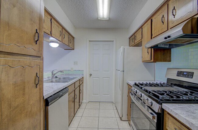 Building Photo - 3603 Rocky Hollow Trail