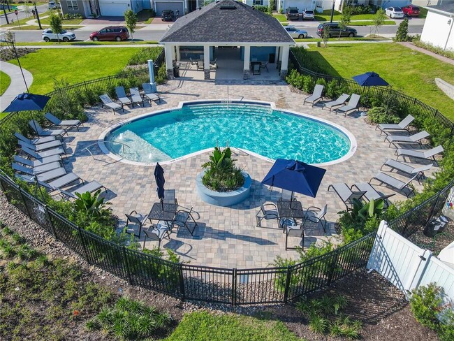 Building Photo - 1043 Lakeshore Breeze Pl