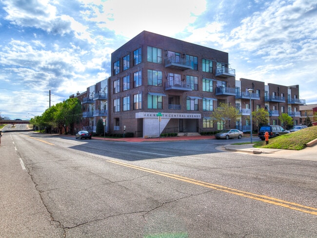Building Photo - 444 N Central Ave