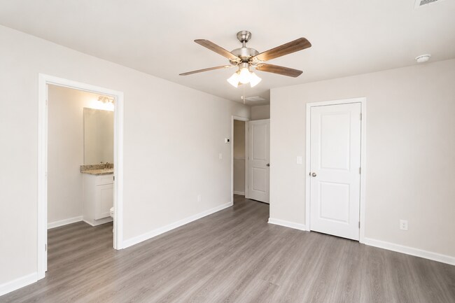 Building Photo - 4220 Crosby Ln