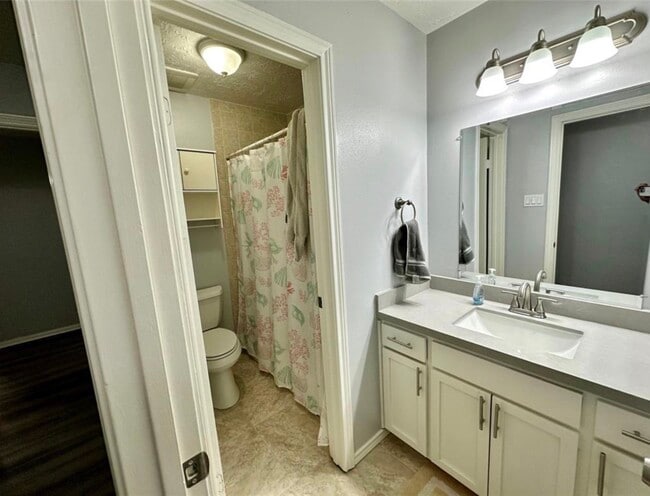 Building Photo - 4310 Cinnabar Dr