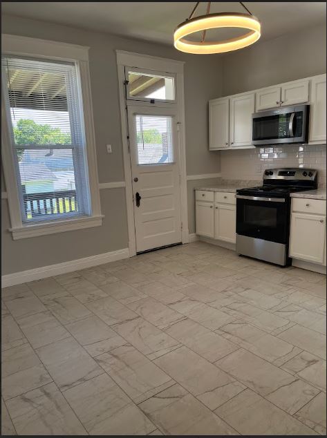 Eat-In/Deck Door - 5222 Morganford Rd