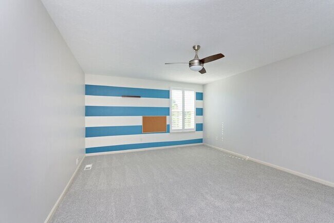 Building Photo - Stunning 6 Bed 3.5 Bath Carmel Home With Finished Basement an Fenced Yard!