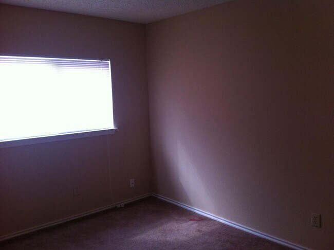 Building Photo - 9742 Misty Plain Dr