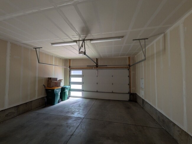 Building Photo - 5009 S Prince Pl