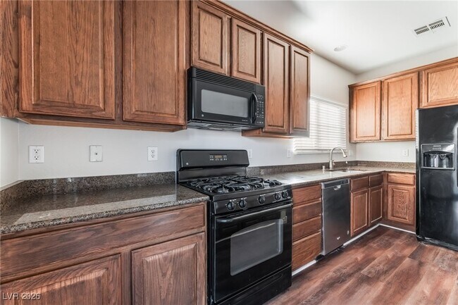 Building Photo - 112 Iron Summit Ave