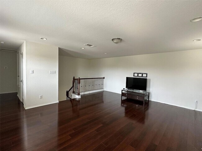 Building Photo - 1248 Hyde Park Dr