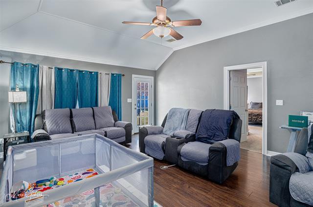 Building Photo - 610 Whitefield Ln