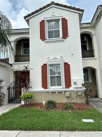 Building Photo - 955 NE 42nd Terrace