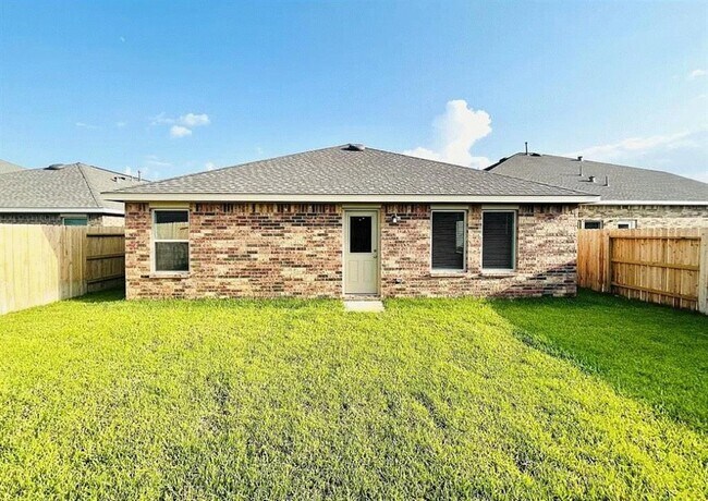 Building Photo - 1499 Twilight Grn Dr