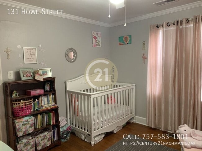 Building Photo - 131 Howe St