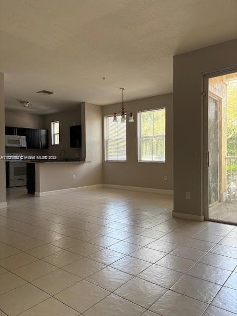 Building Photo - 2111 Shoma Dr