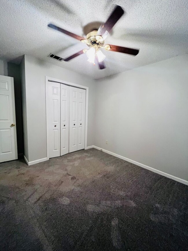 Building Photo - 3 BR/ 2 BA home located in Killearn Acres!