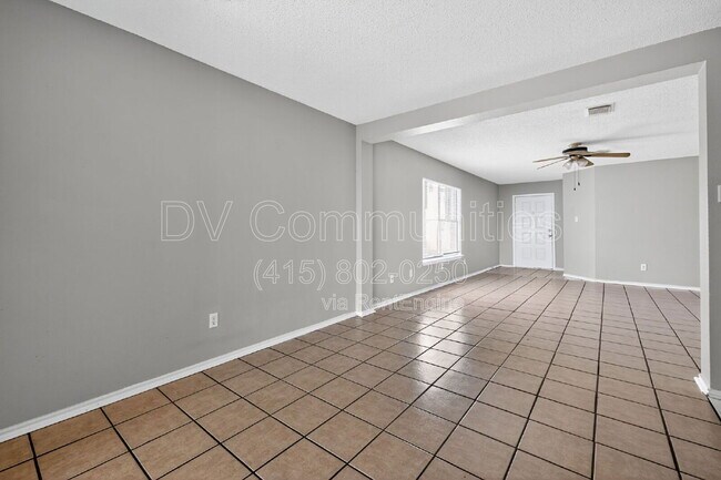 Building Photo - 6721 Haven Meadow Dr