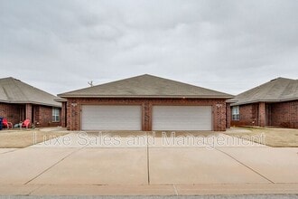 Building Photo - 1308 Garden Gate Dr