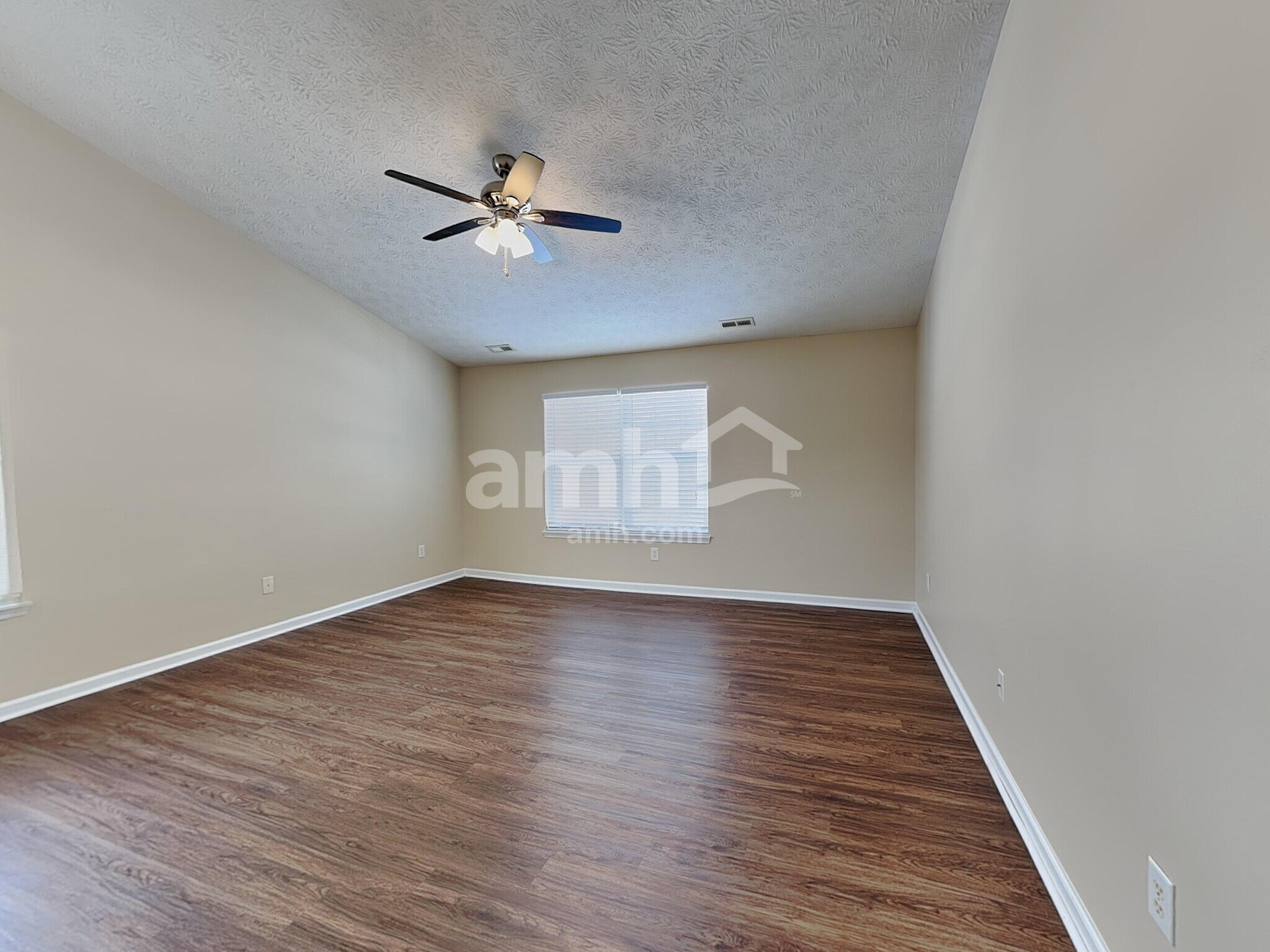 Building Photo - 16698 Maraschino Dr