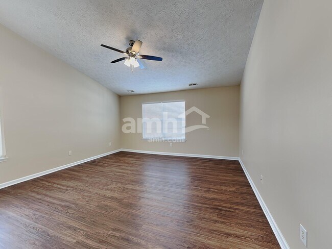 Building Photo - 16698 Maraschino Dr