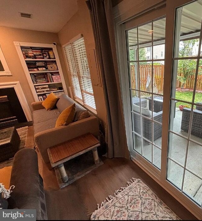 Building Photo - 46566 RIVER MEADOWS Ter